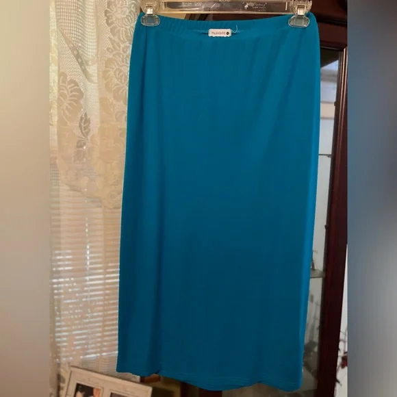 Nuggles Teal skirt - Picture 1 of 2